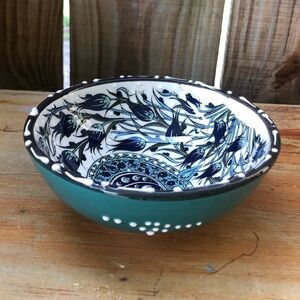 Nakkas Hand Painted Turkish Ceramic Bowl in Blues Green & White 5”